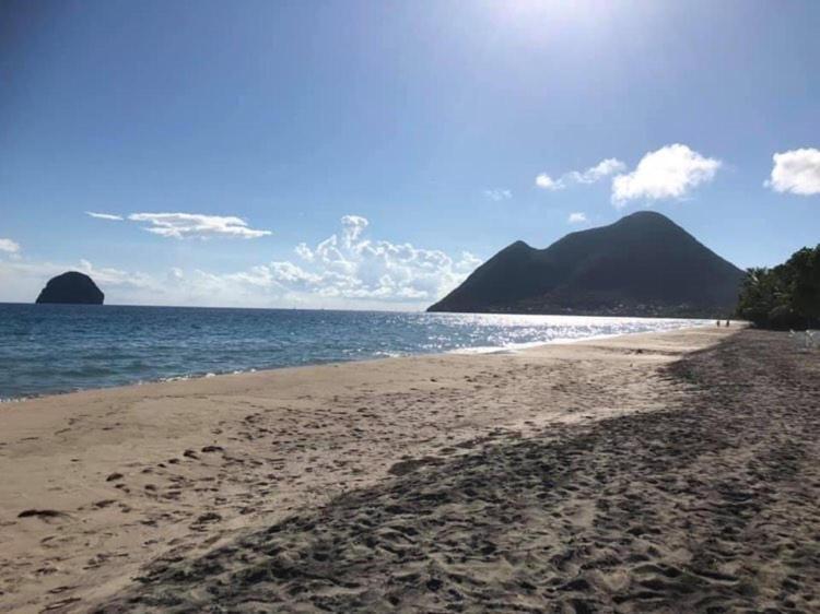 勒迪亚芒Kaz Madinina Mabouya公寓 外观 照片